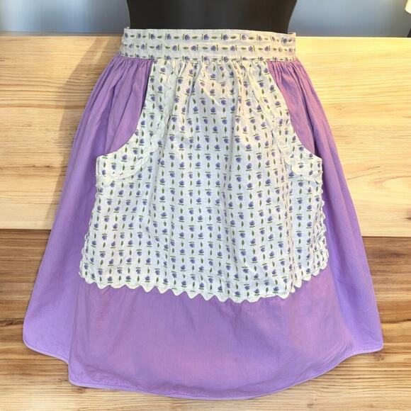 Vintage Half Waist Lavender Purple Dainty Floral MCM Shabby Chic 1950s Kitchen - Picture 1 of 4